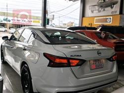 نيسان ألتيما